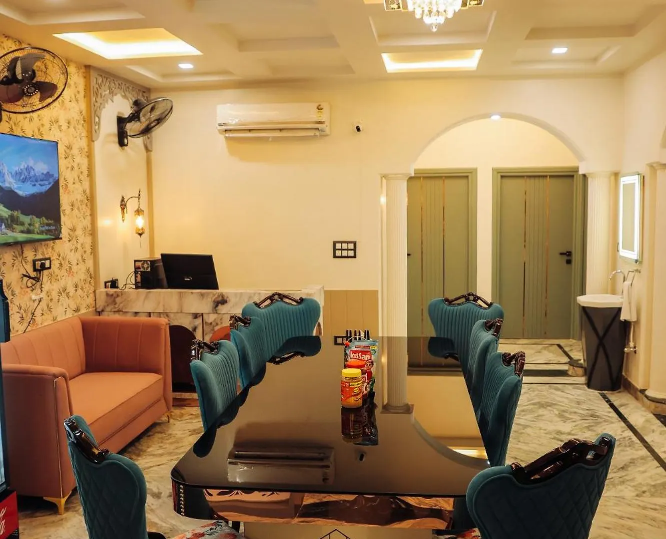 Anirudh Homestay Agra  Apartment